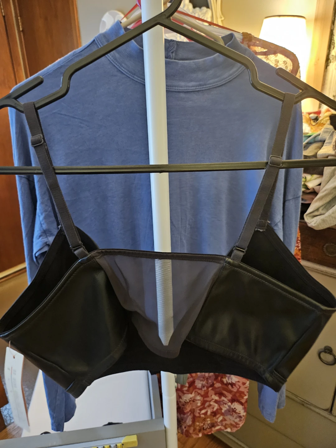 Black faux leather bralette - Size Large - photo 5
