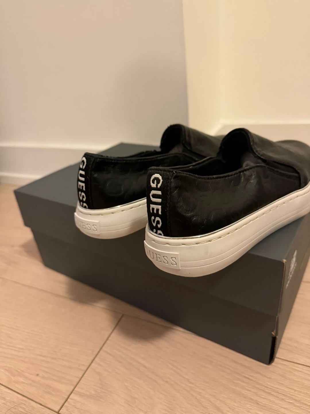 Guess Black Slip-On Sneakers Women Size 36 - photo 3