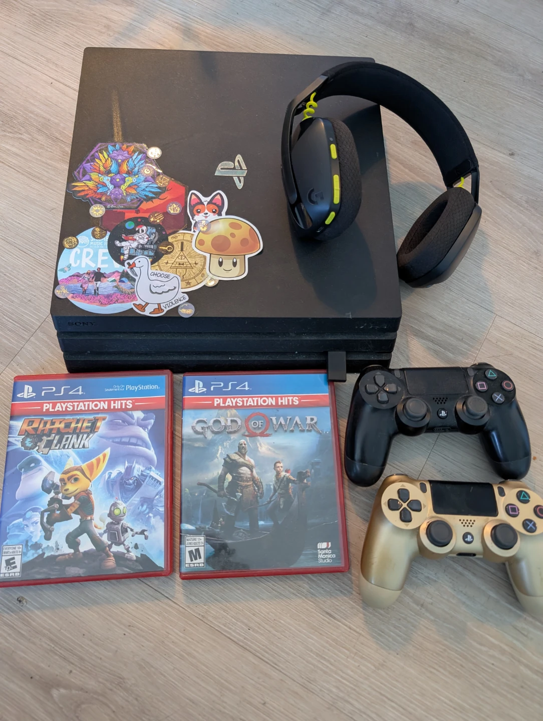 Sony PlayStation 4 Pro Console Bundle with Games and Headset - photo 2