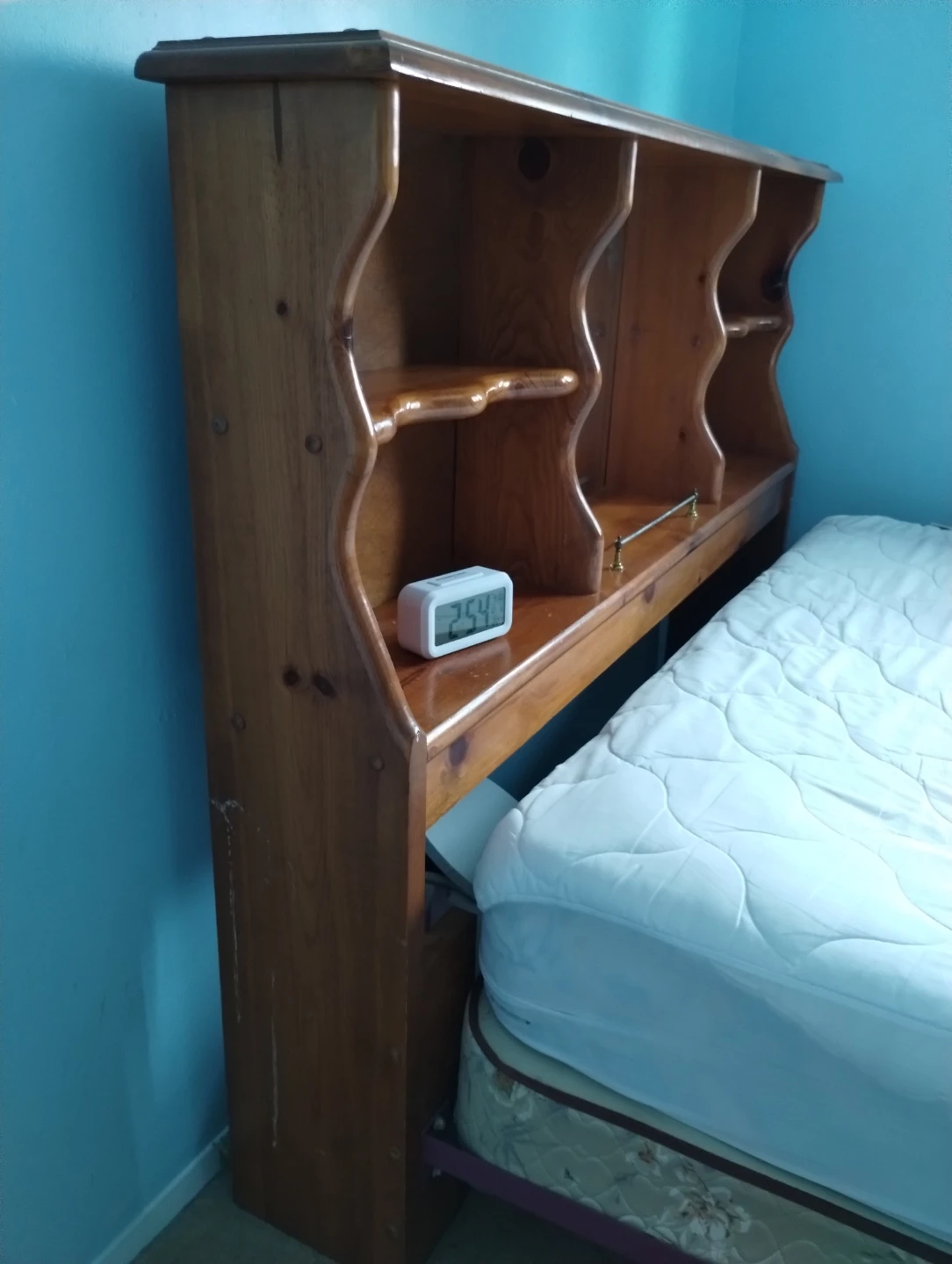 Queen bed and headboard - photo 2