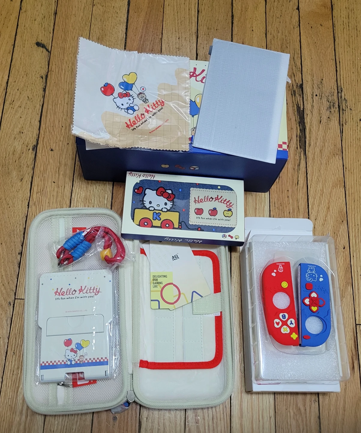 GEEKSHARE Hello Kitty Nintendo Switch Accessories Set