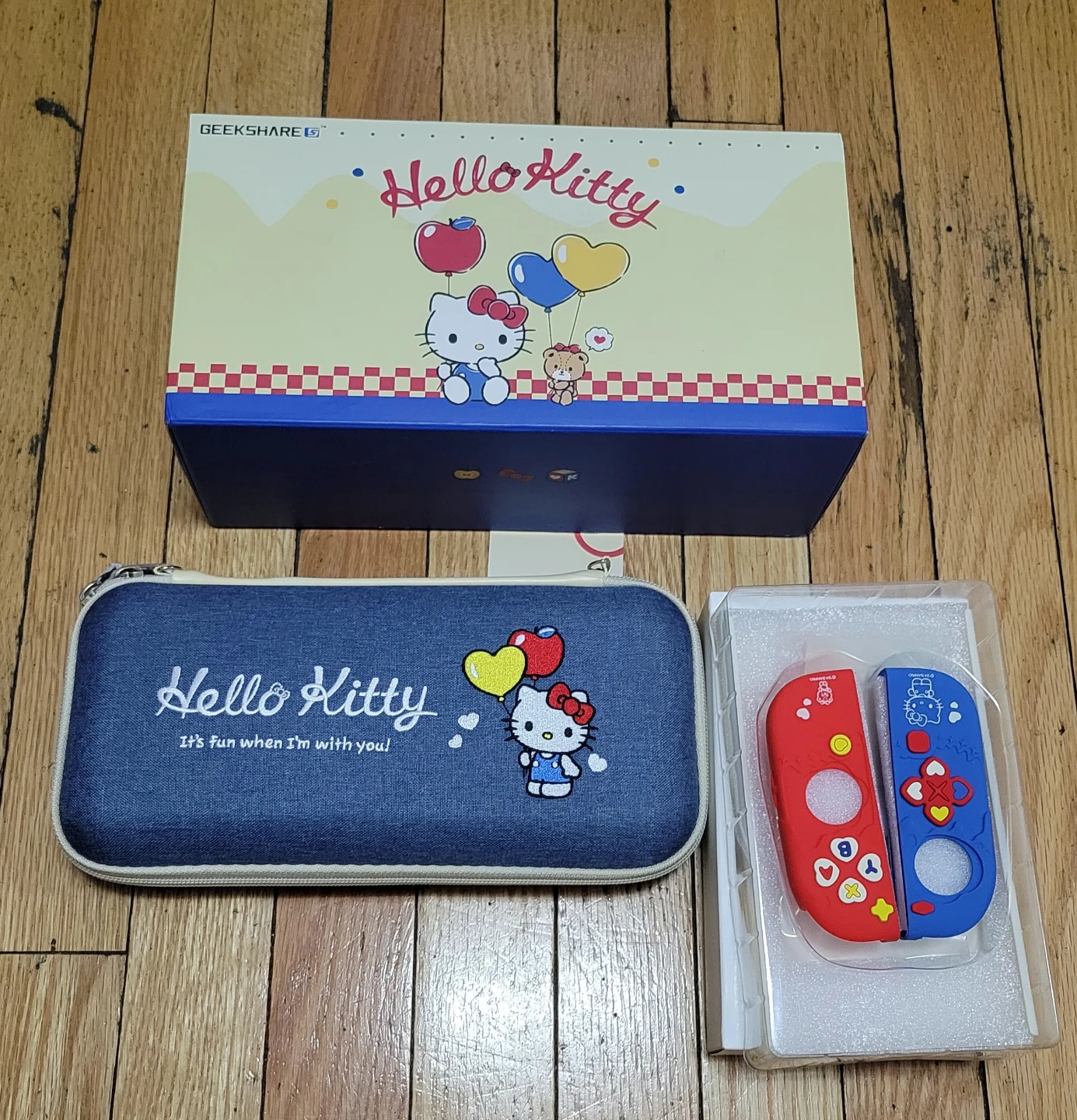 GEEKSHARE Hello Kitty Nintendo Switch Accessories Set - photo 3