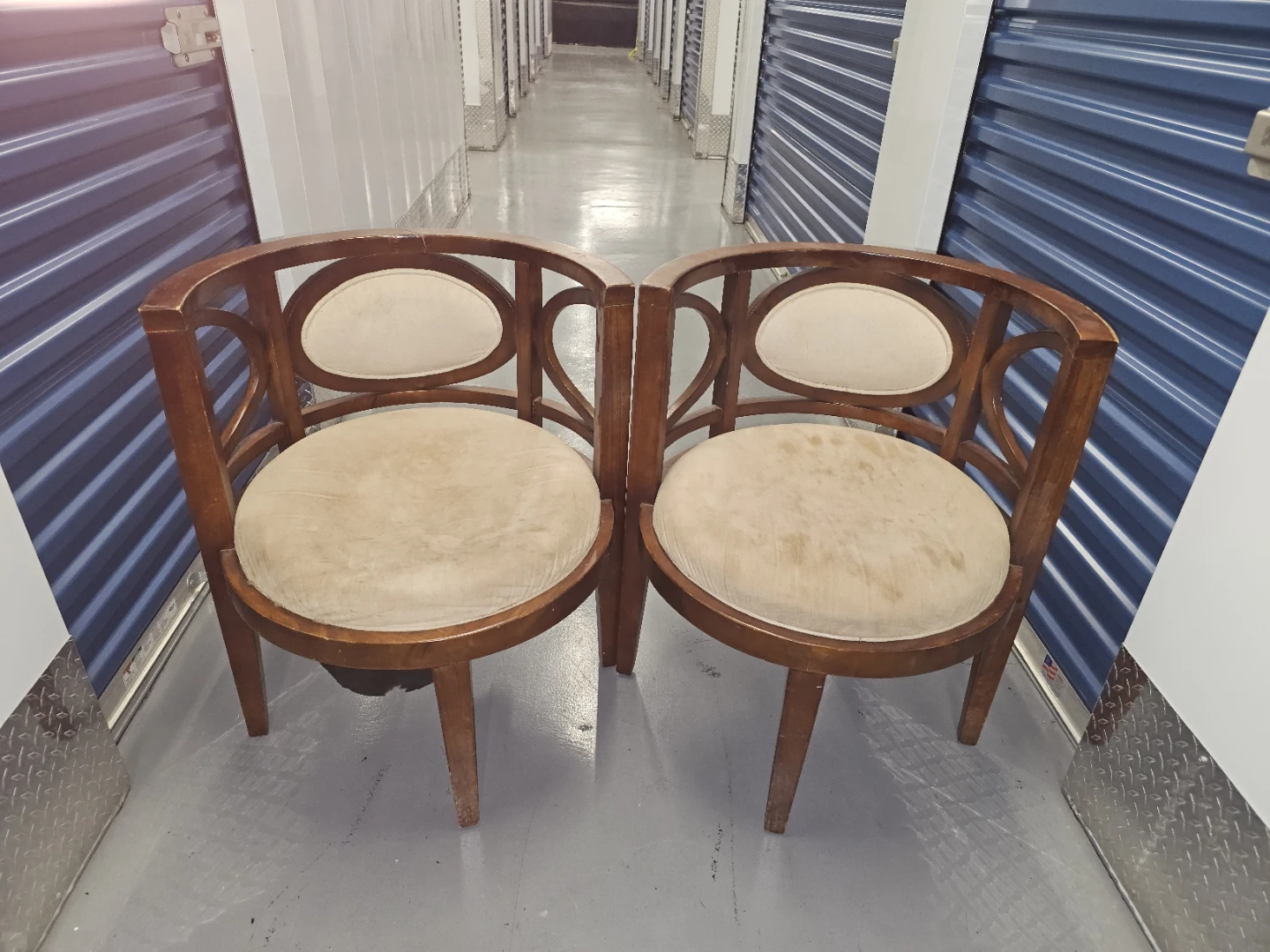 4 SOLID Accent Wood Trim Upholstered Chairs - photo 5