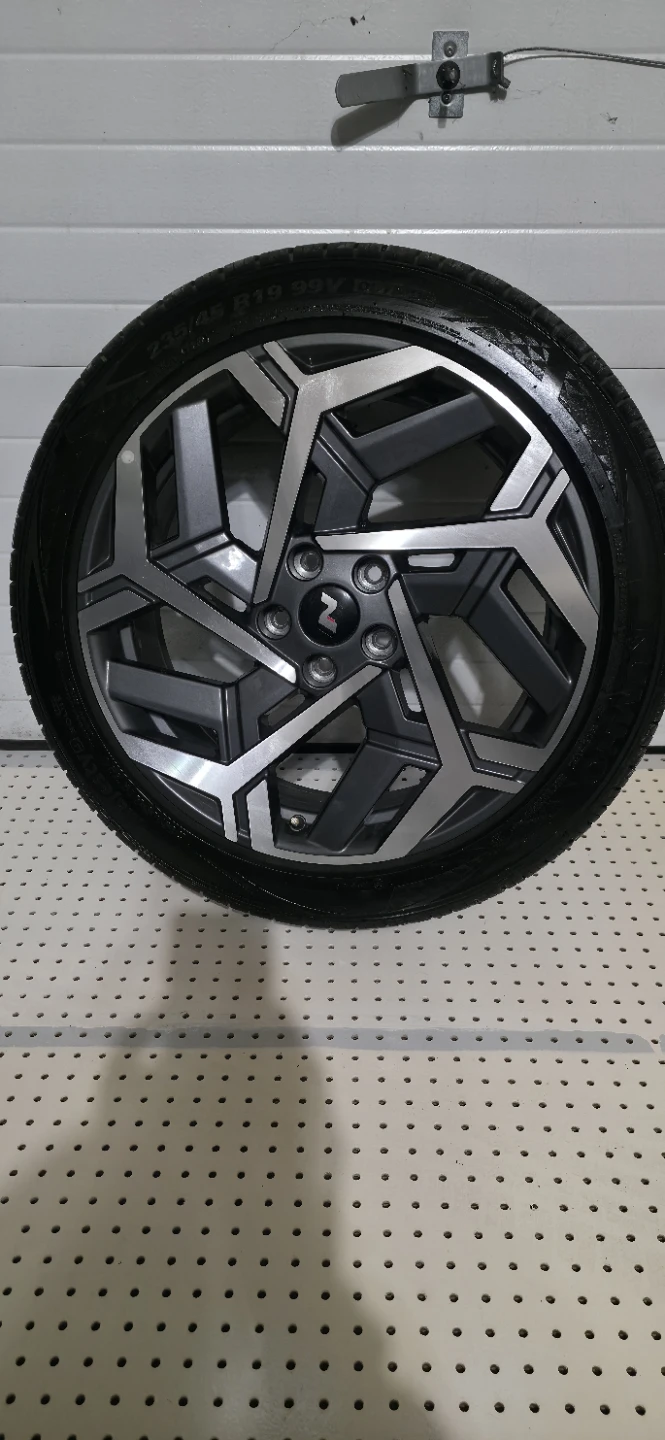 Tire and rims all season 235/45/19   5×114.3 center 67.1 mm - photo 3