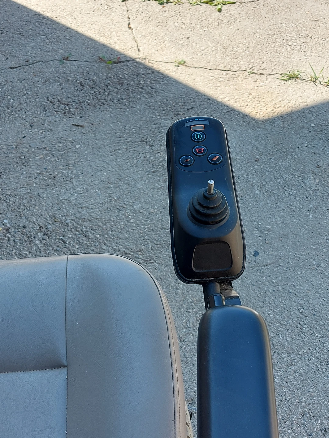 Pride Mobility Jazzy Power Wheelchair - photo 5