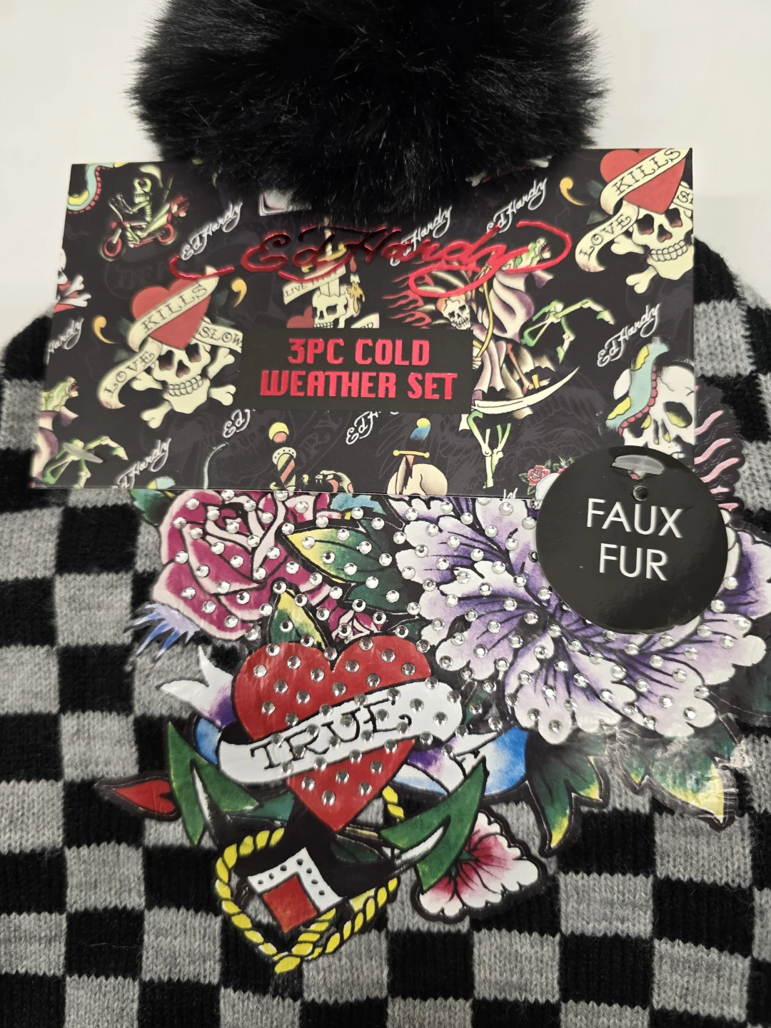 Ed Hardy 3PC Cold Weather Set - 2 Hats & Gloves - photo 3
