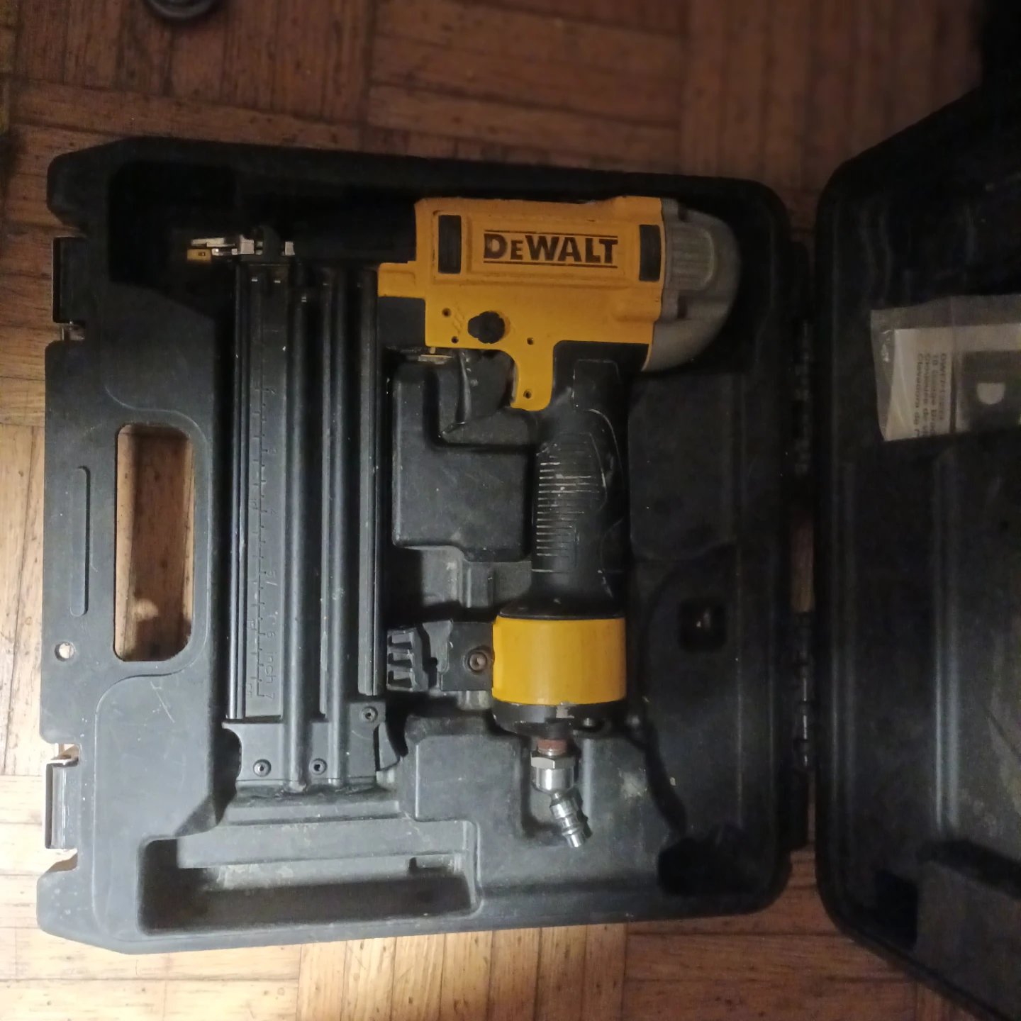 DeWalt Pneumatic Nail Gun - photo 2