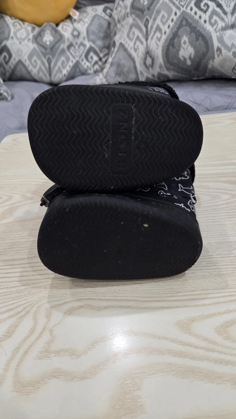 Stonz Baby Booties - Medium - photo 3