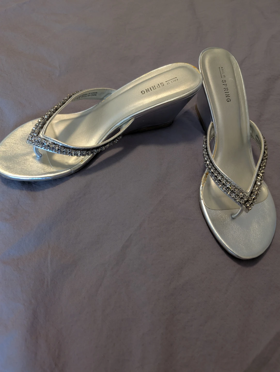 Therraria Shoes