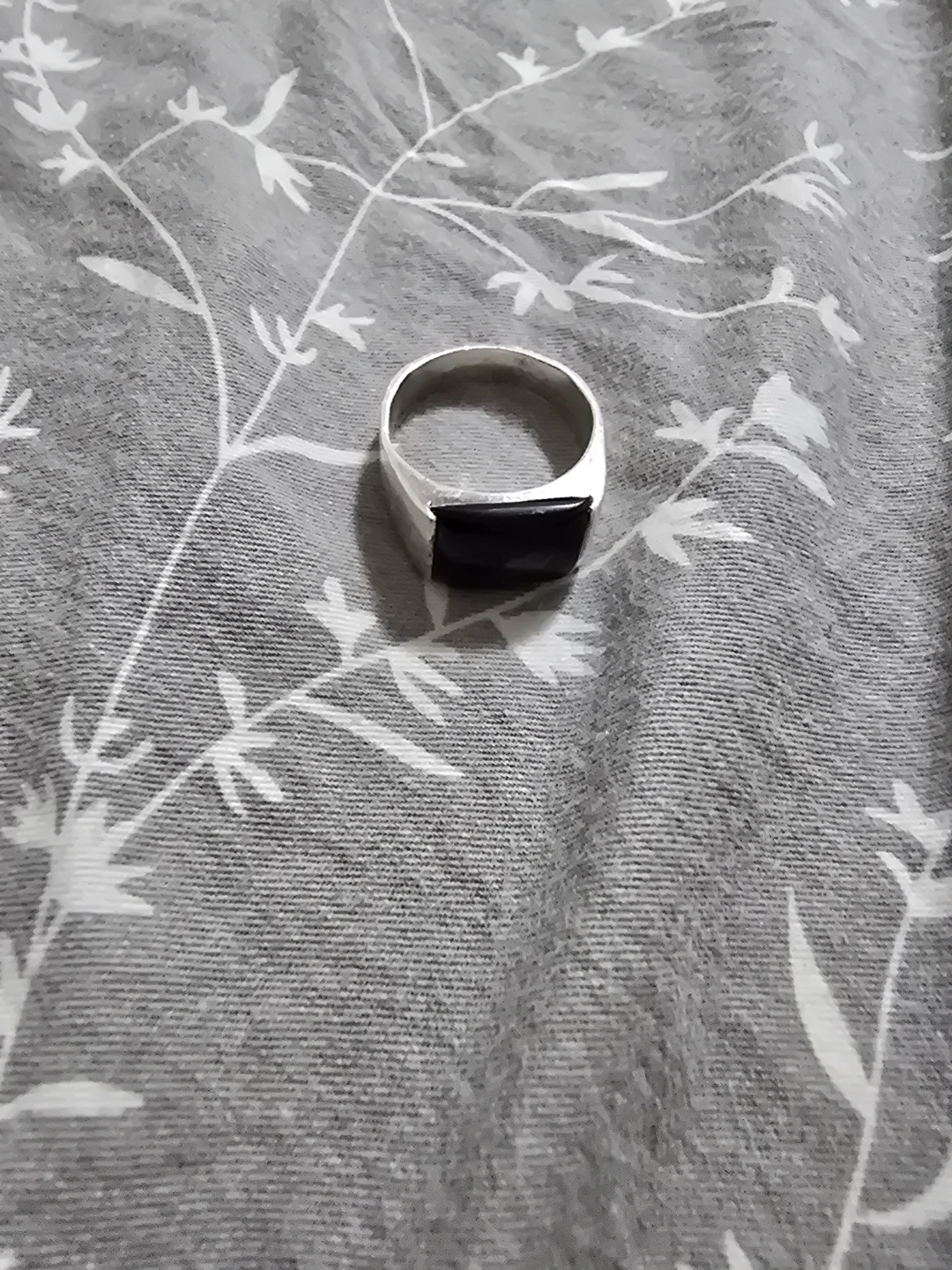 925 Sterling Silver Heavy Ring with Onyx Stone Size 11.5 to 12