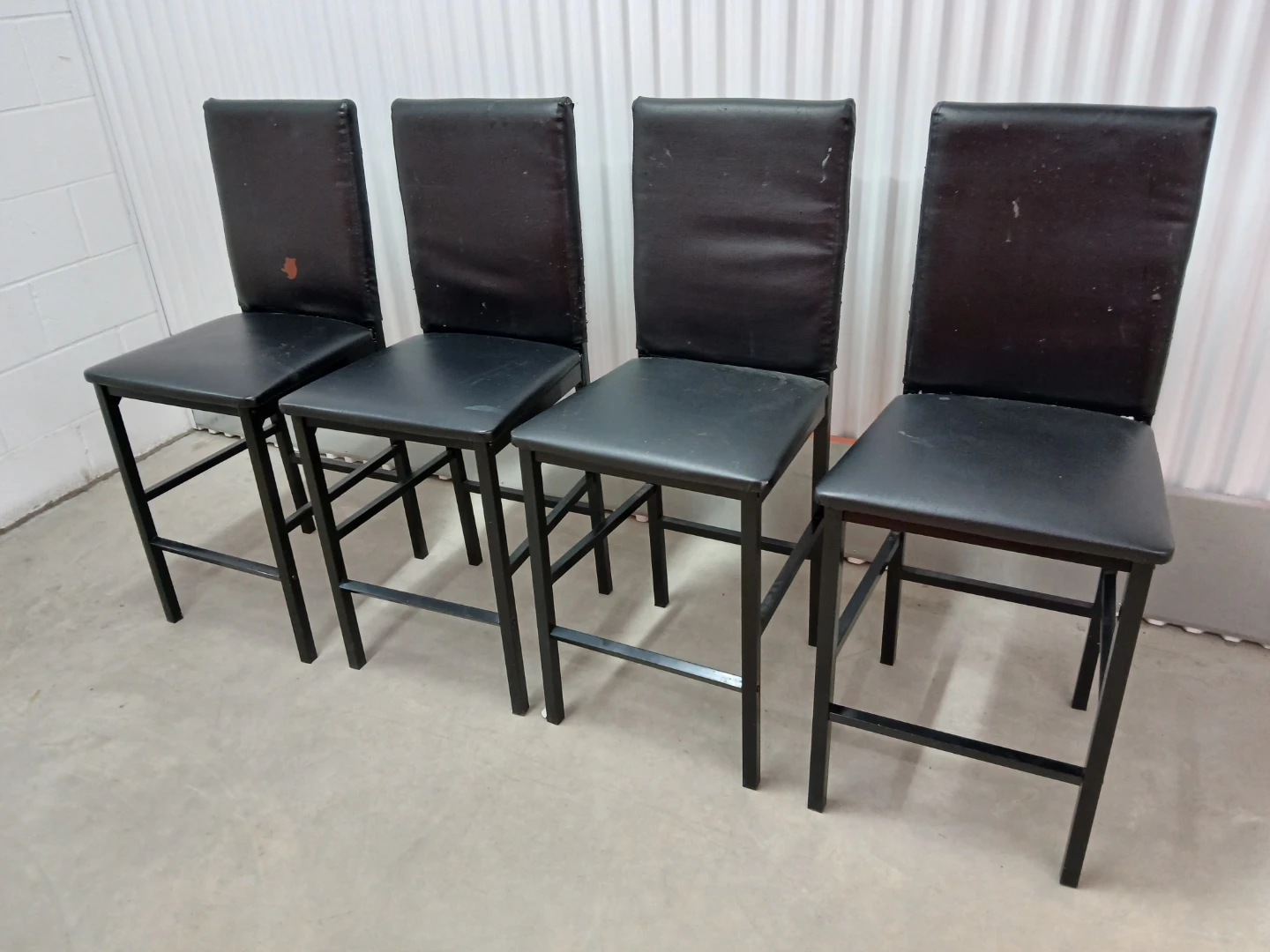 Set of 4 Black Faux Leather Bar Stools - photo 5