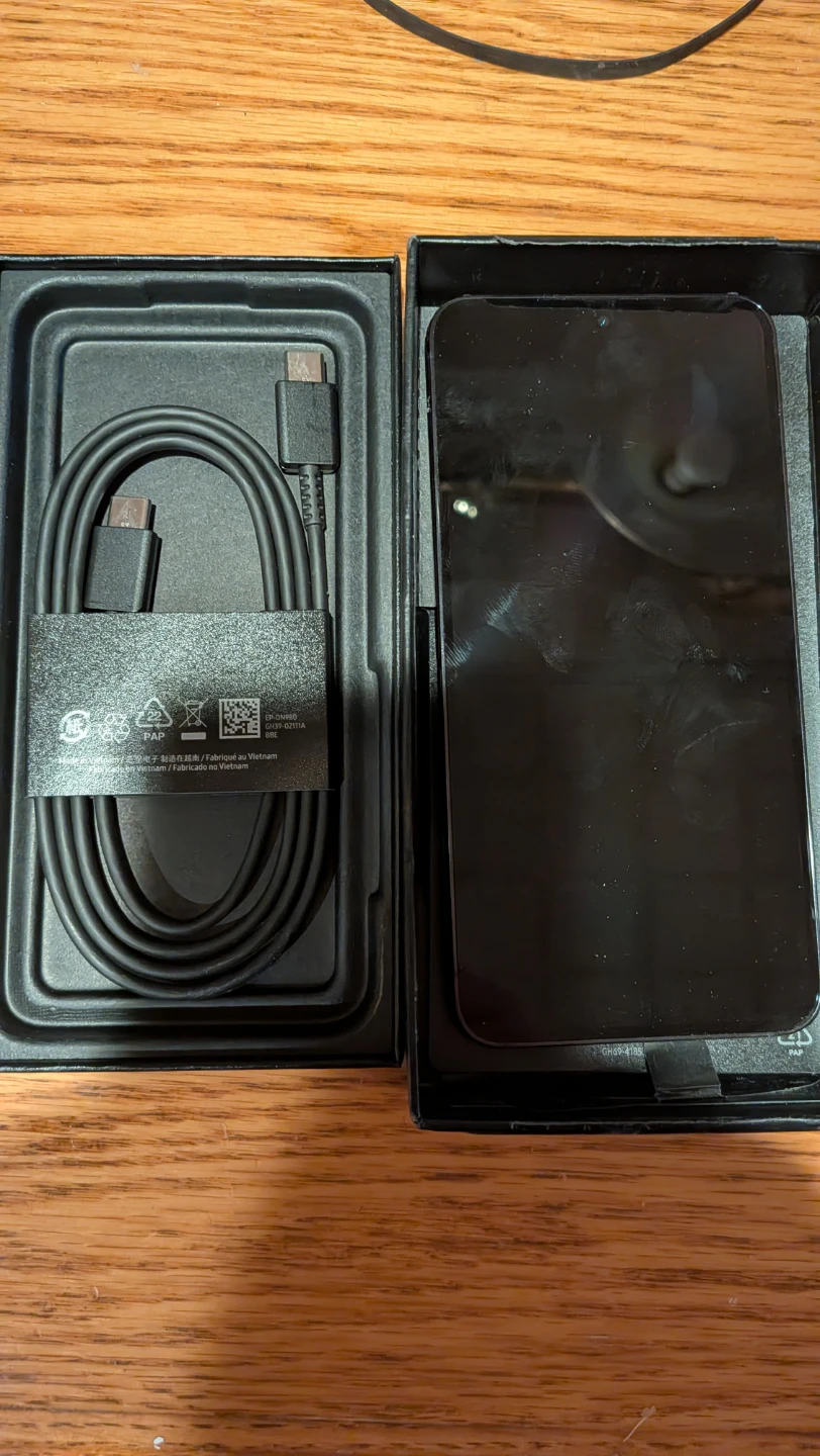 Samsung Galaxy s23 128 GB phantom black - photo 2