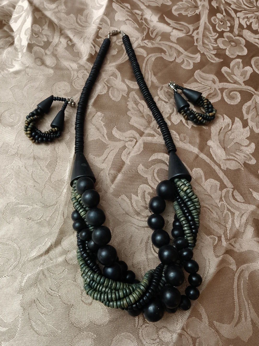 Wooden Beaded Necklaceand Earrings Set - photo 4