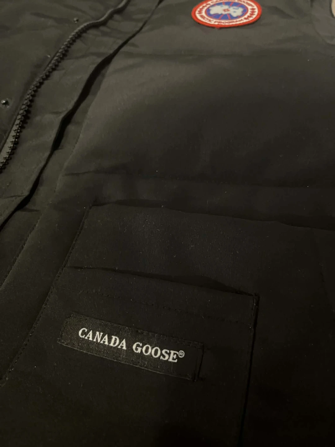 Canada Goose Vest - Size L - photo 4