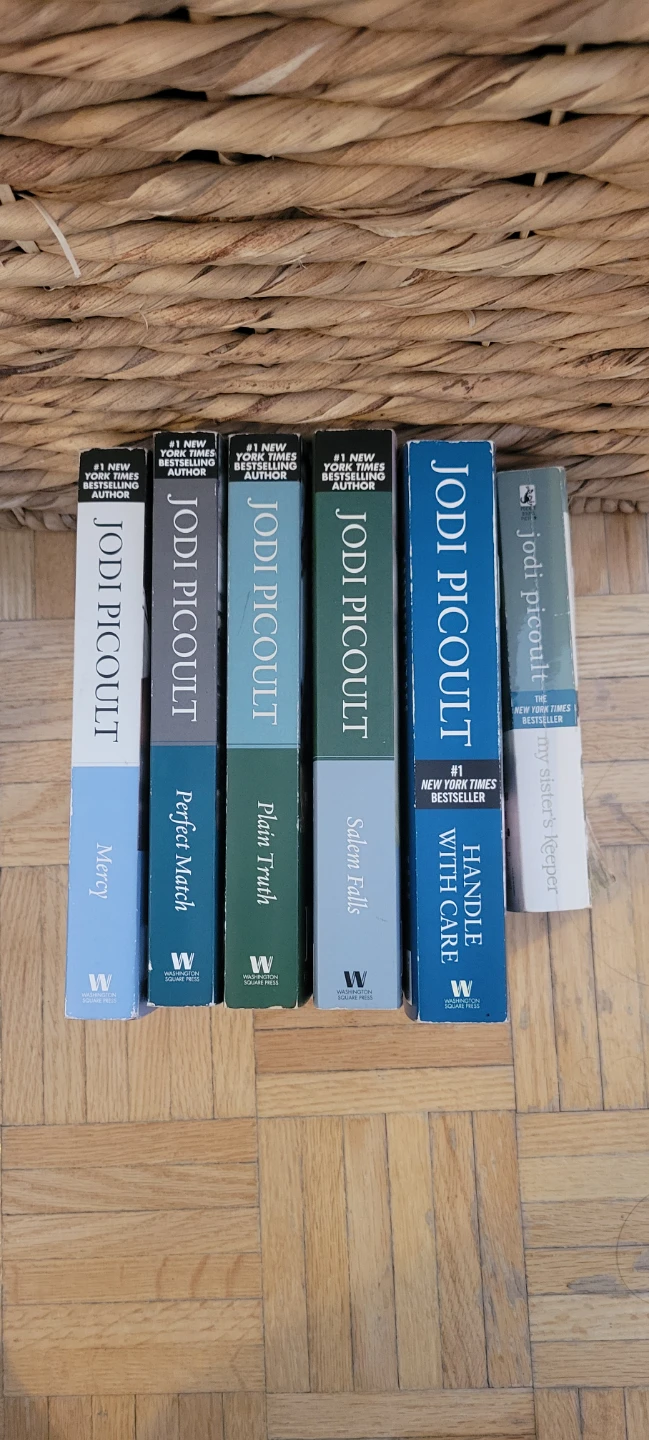 Jodi Picoult Set of 6 Novels