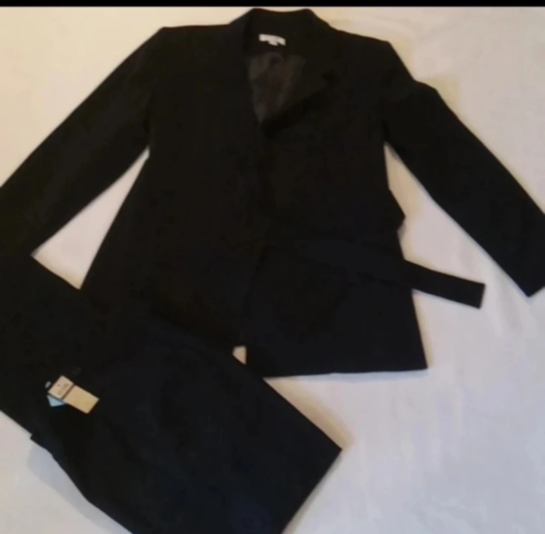 NWT! ICE CUBE BY MICHAEL BLACK SUIT | SIZE 8🎈