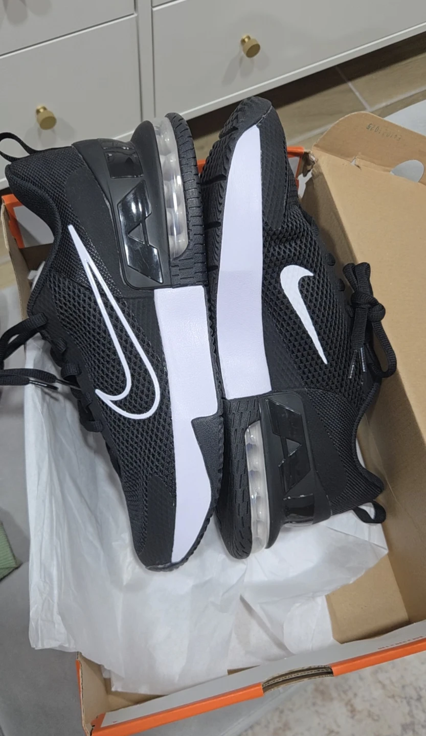 Nike Air Max Running Shoes - Black/White