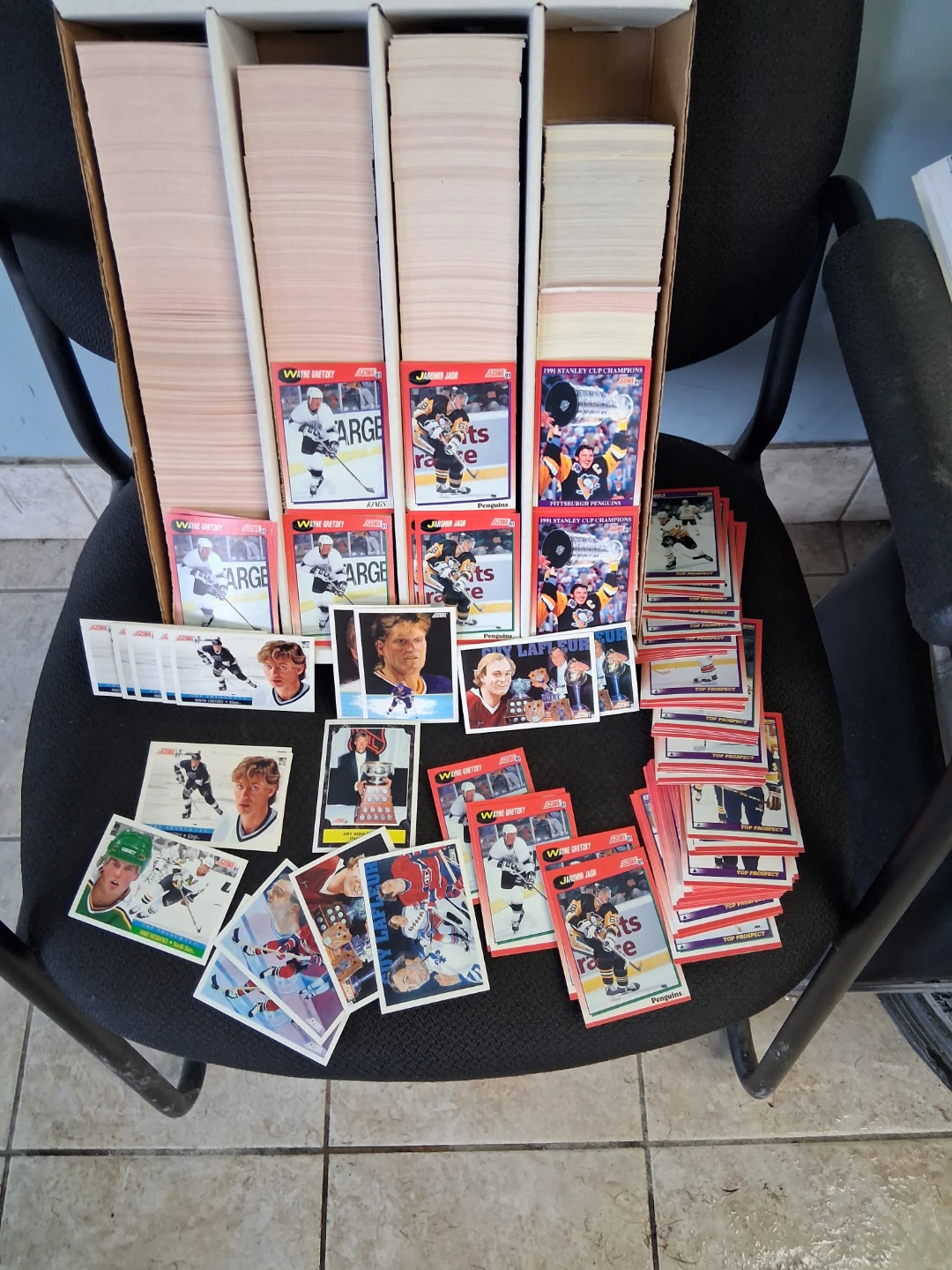 Thousands of hockey cards - photo 3