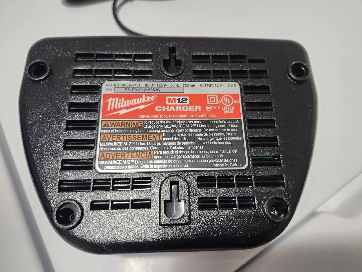 Milwaukee M12 Battery Charger - NEW - photo 3