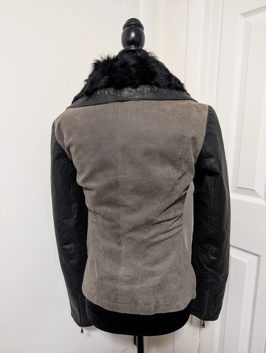 Danier Leather and Suede Moto Jacket with Fur Collar - photo 3