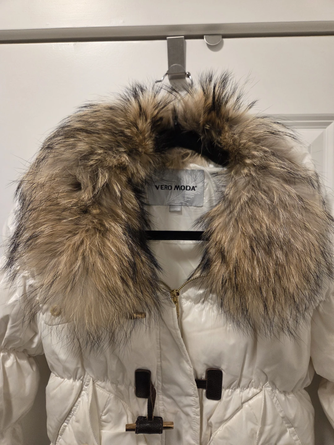 NEW Vero Moda White Puffer Jacket - photo 3