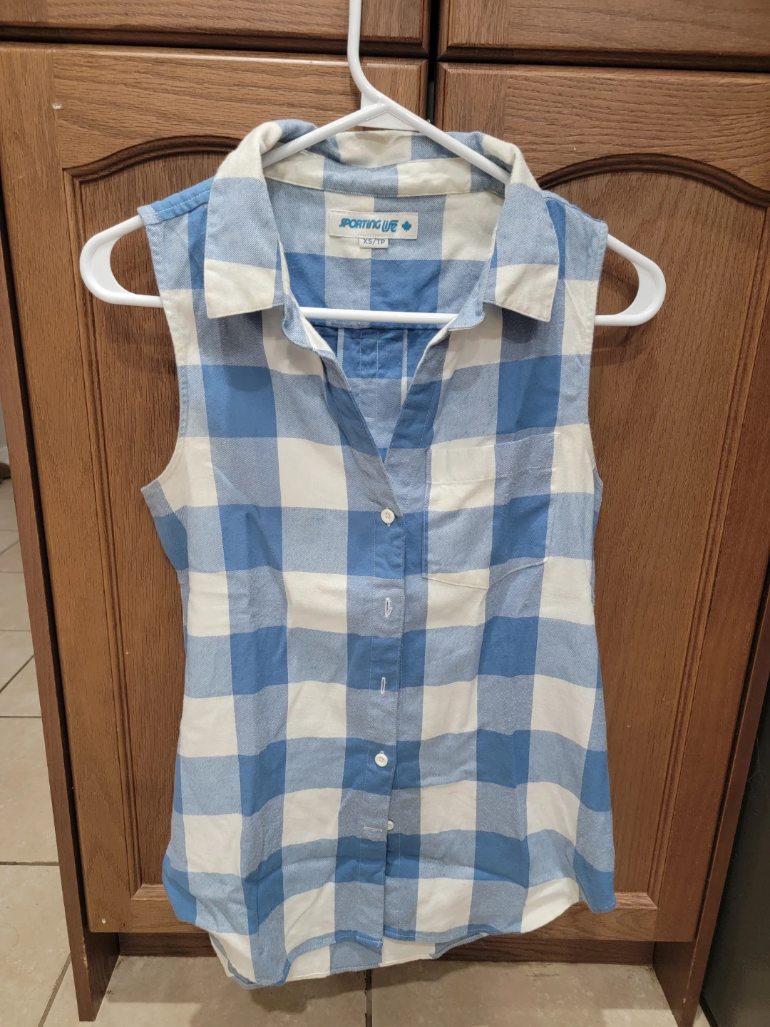 SPORTING LIFE Blue and White Plaid Sleeveless Button-Up Shirt