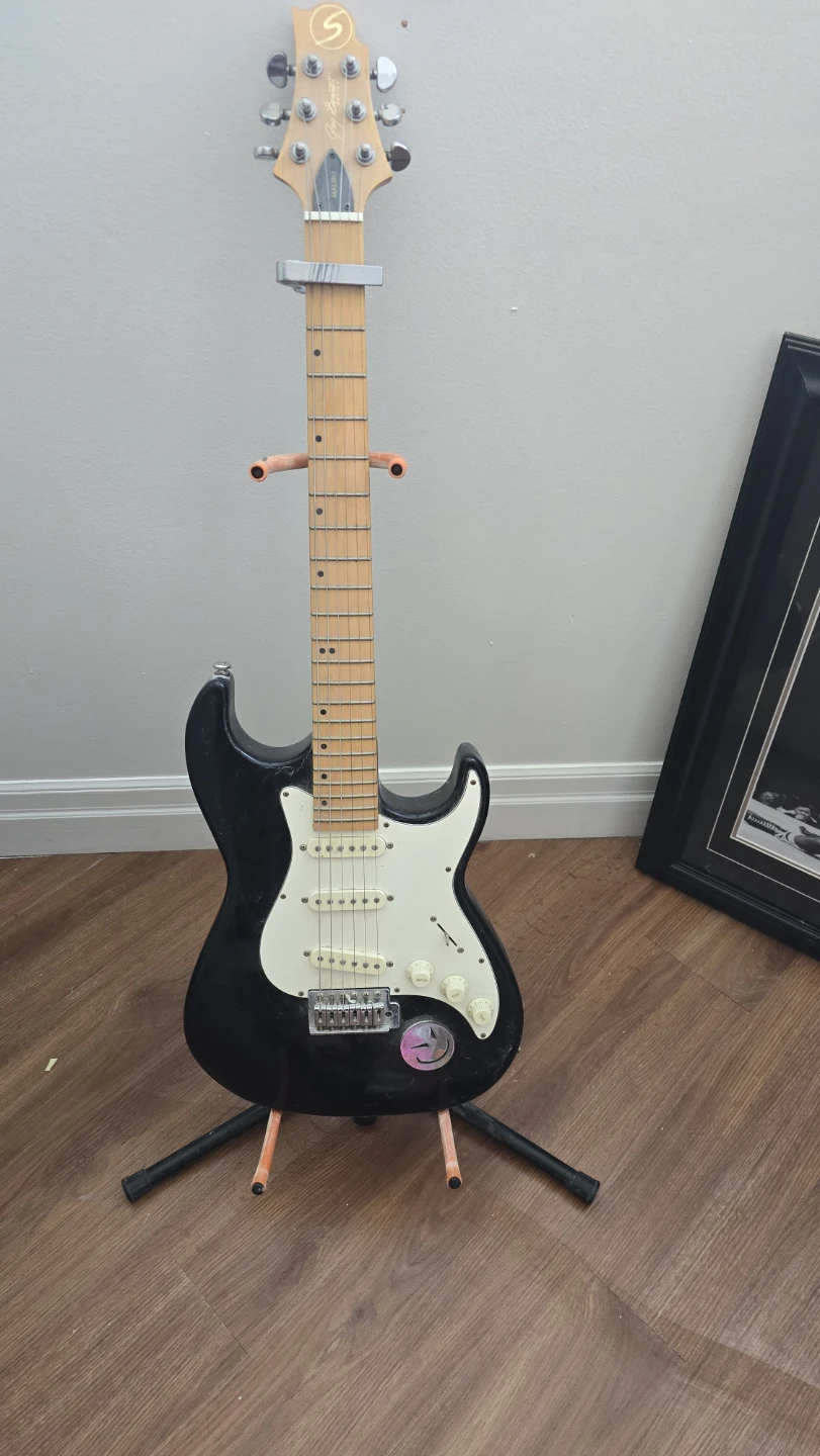 Squier Stratocaster Electric Guitar - photo 3