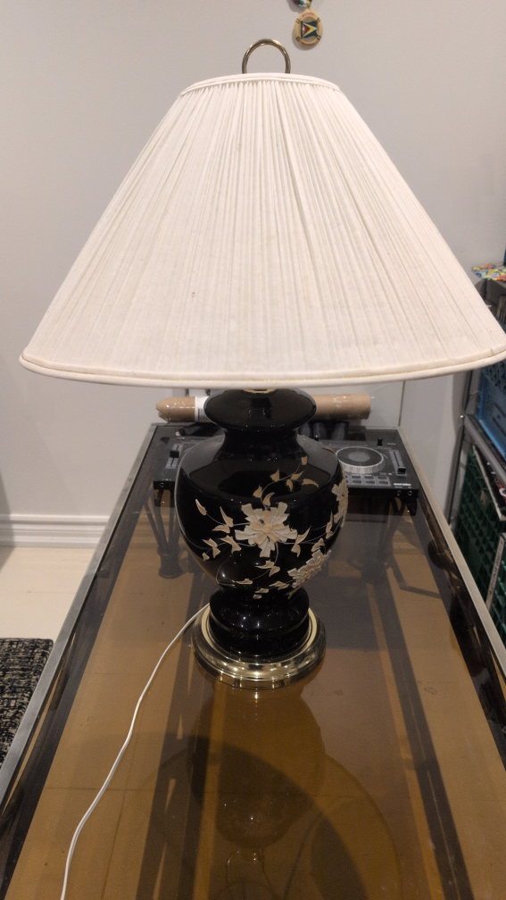 Black Floral Table Lamp - photo 3