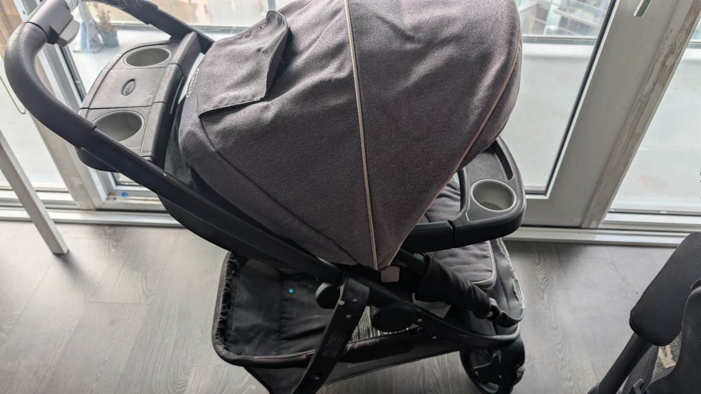 Graco Stroller - Great Condition! - photo 3