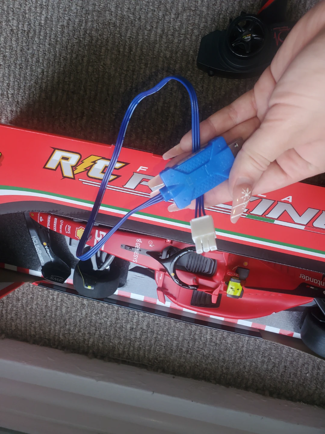 Maisto Tech RC Formula 1 SF23 Remote Control Race Car - photo 4