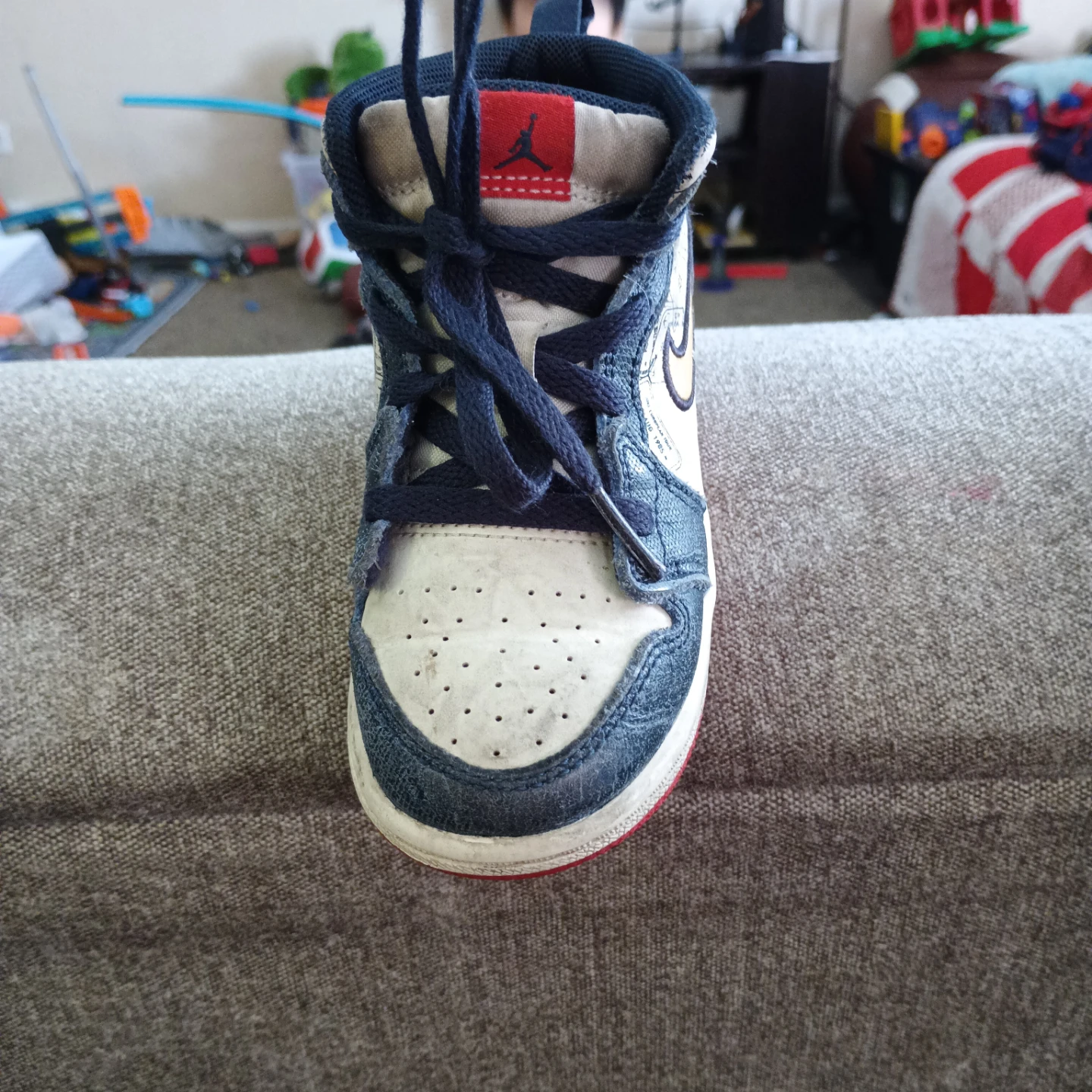 Nike Air Jordan 1 Mid SE (Toddler) Shoes - photo 2