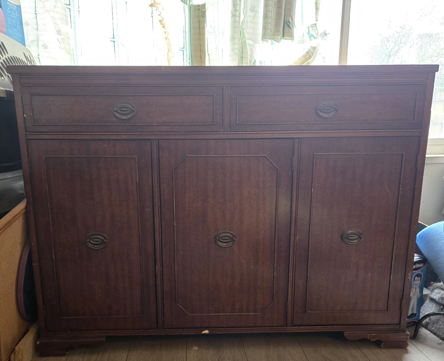 Wooden Sideboard Cabinet with Drawers