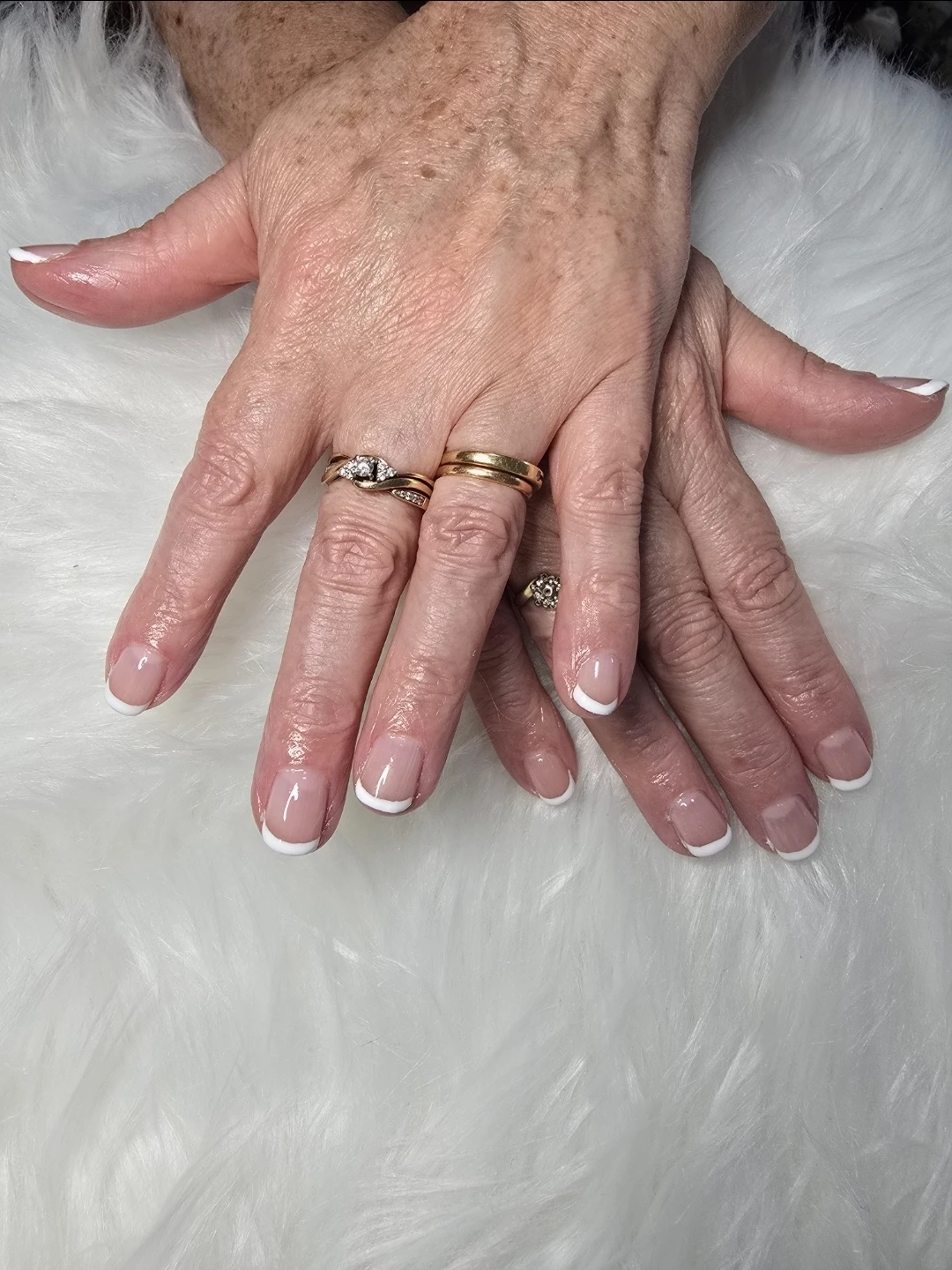 FREE Manicure !!!