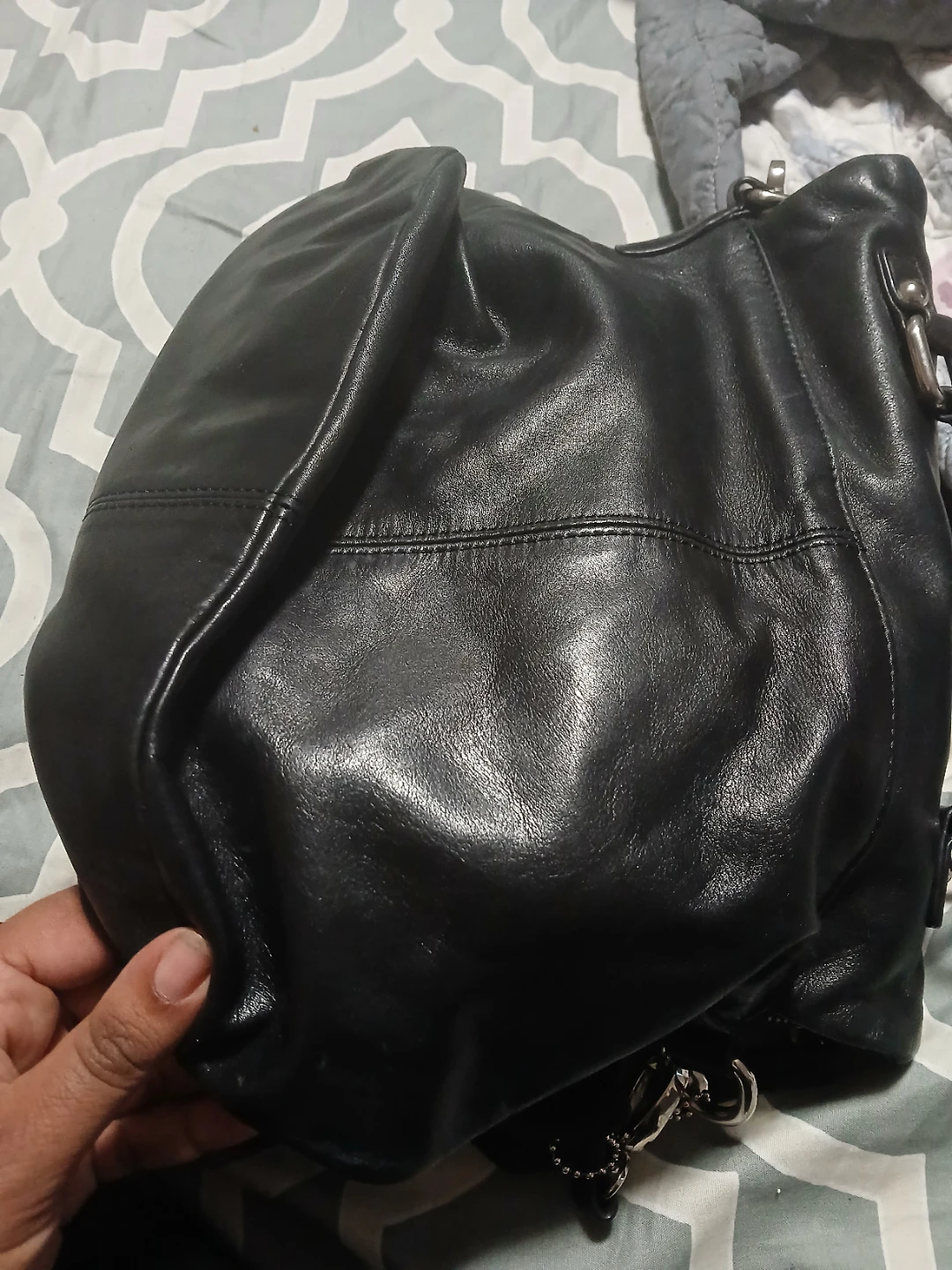 Danier Genuine Leather Black crossbody - photo 3