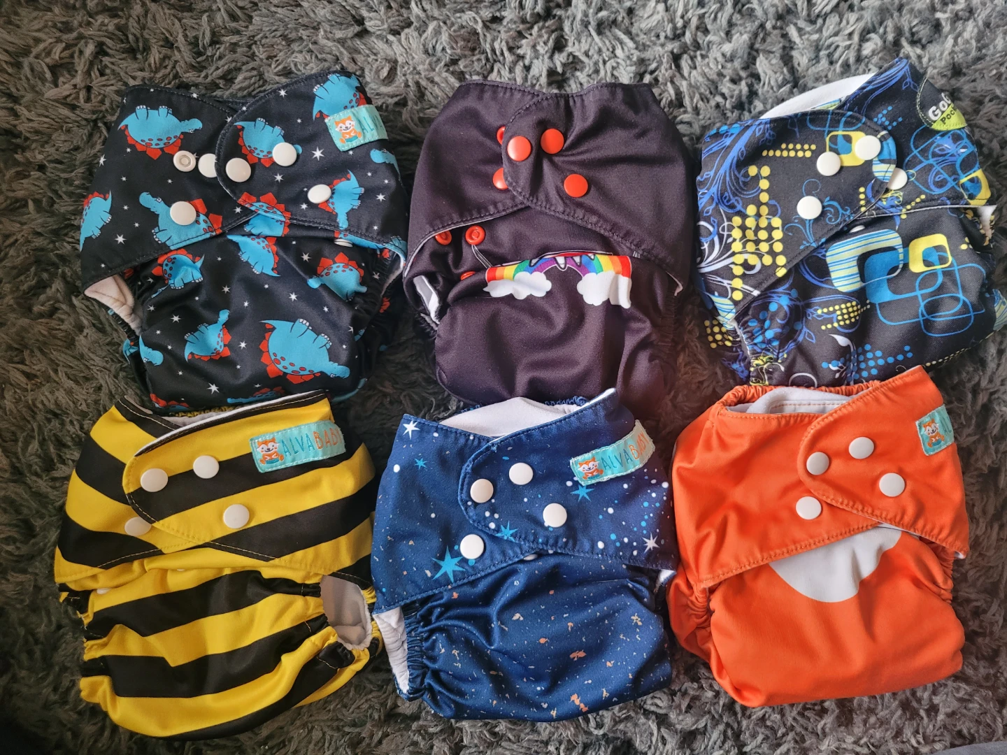 HUGE cloth diaper bundle, with liners and a nice container - photo 5