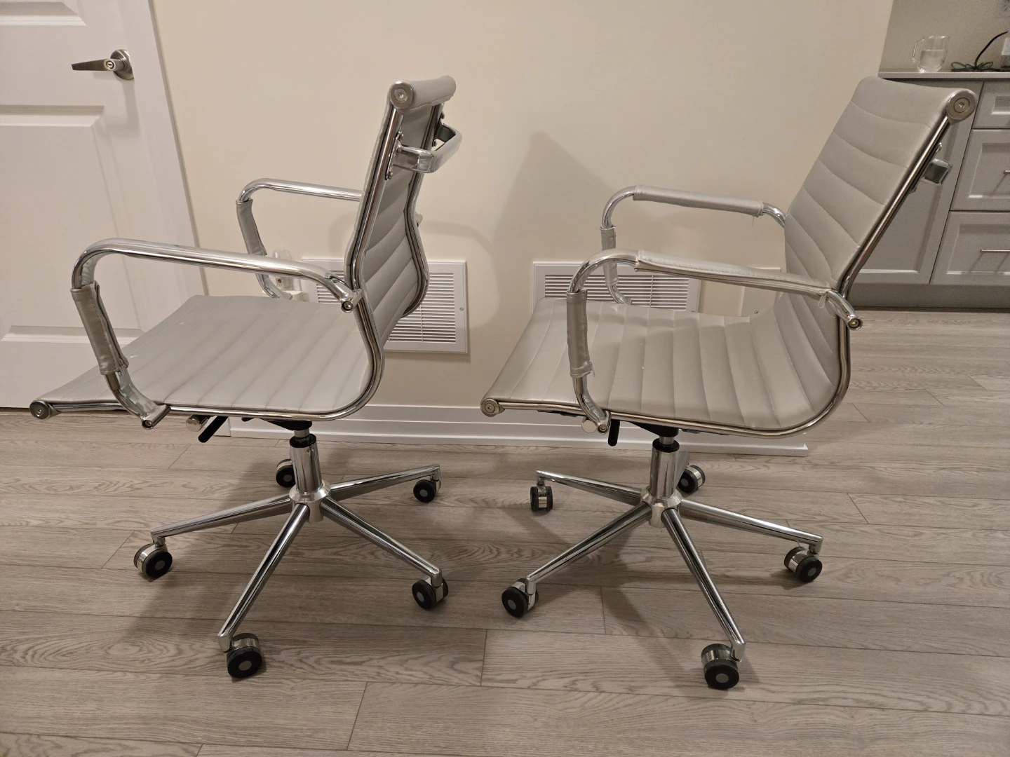 Pair of Silver Office Chairs - photo 3