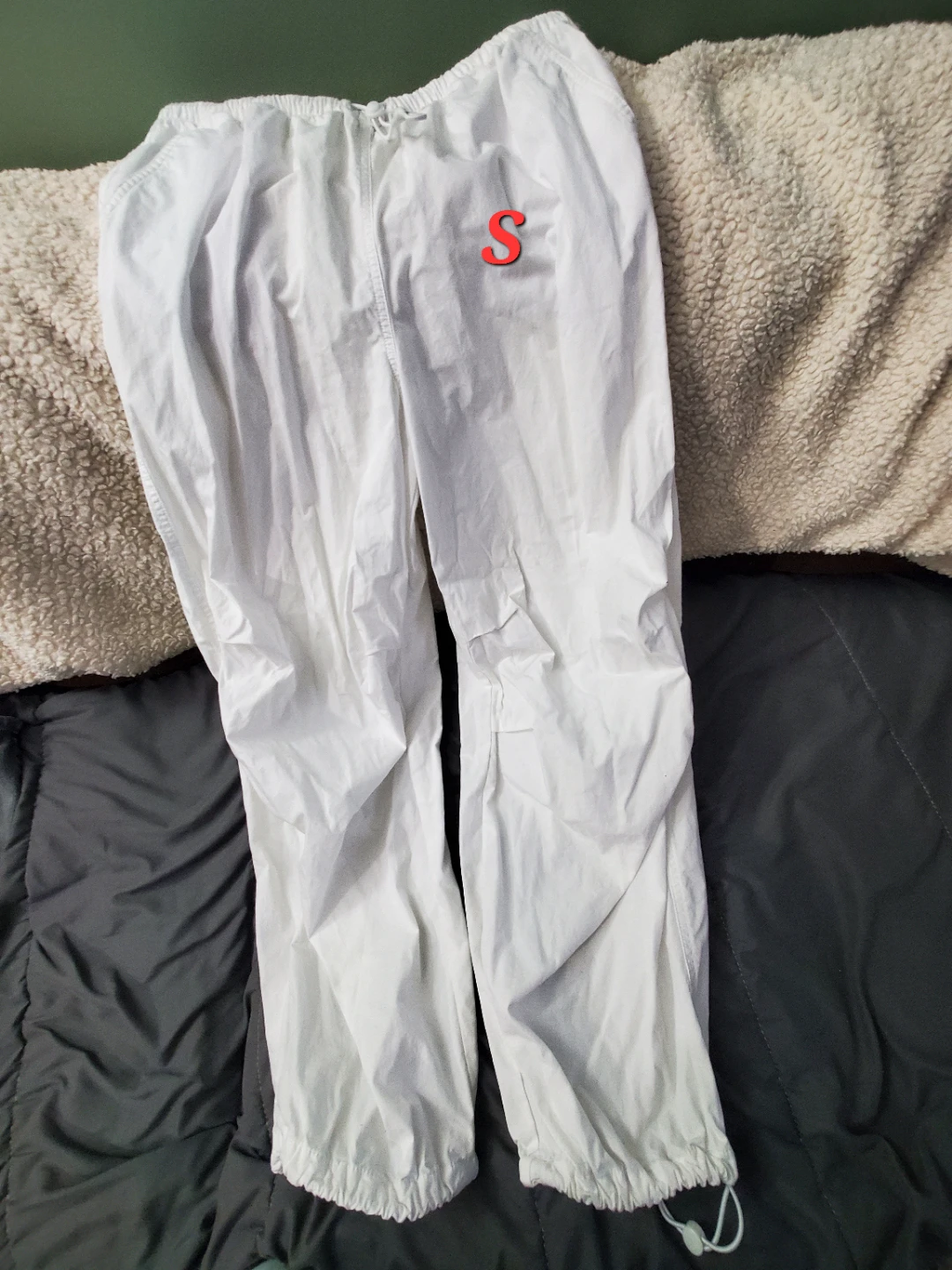 Jeans and Sweatpants - photo 3