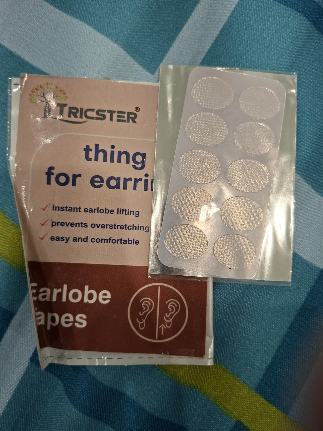 TRICSTER Earlobe Apes Instant Lifting Tape