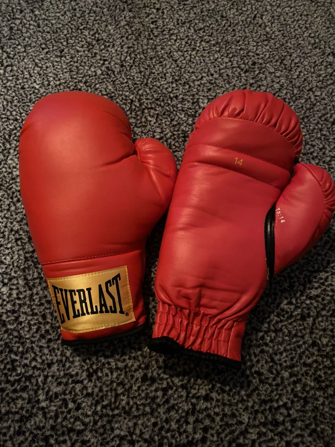 Everlast Boxing Gloves - 14 oz - photo 3