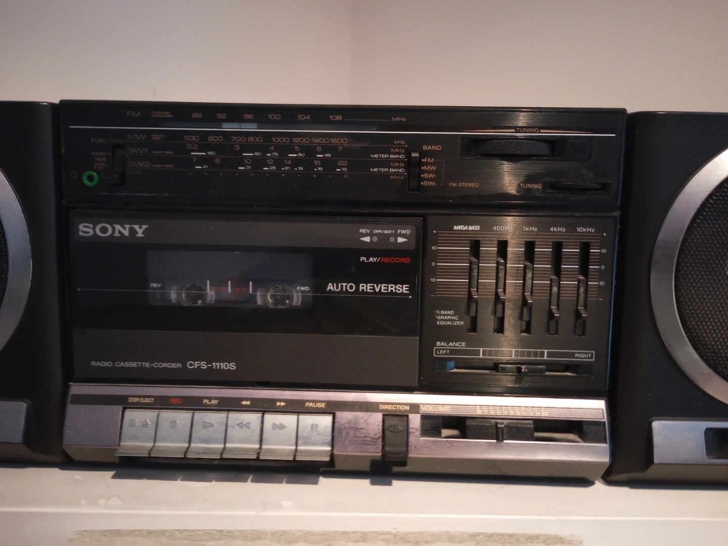 Sony CFS-1110S Radio Cassette-Corder Boombox