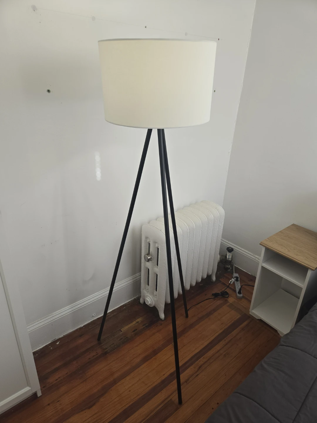 Tripod Floor Lamp - Black Legs, White Shade