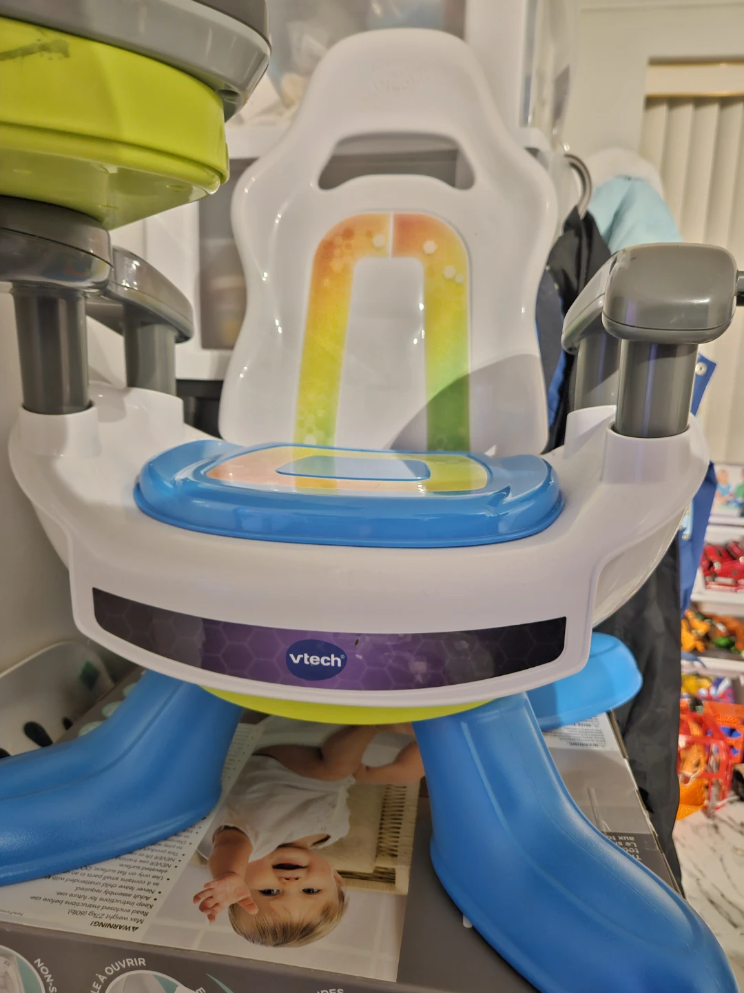 VTech Smart Cubs Sit-and-Play Piano Chair