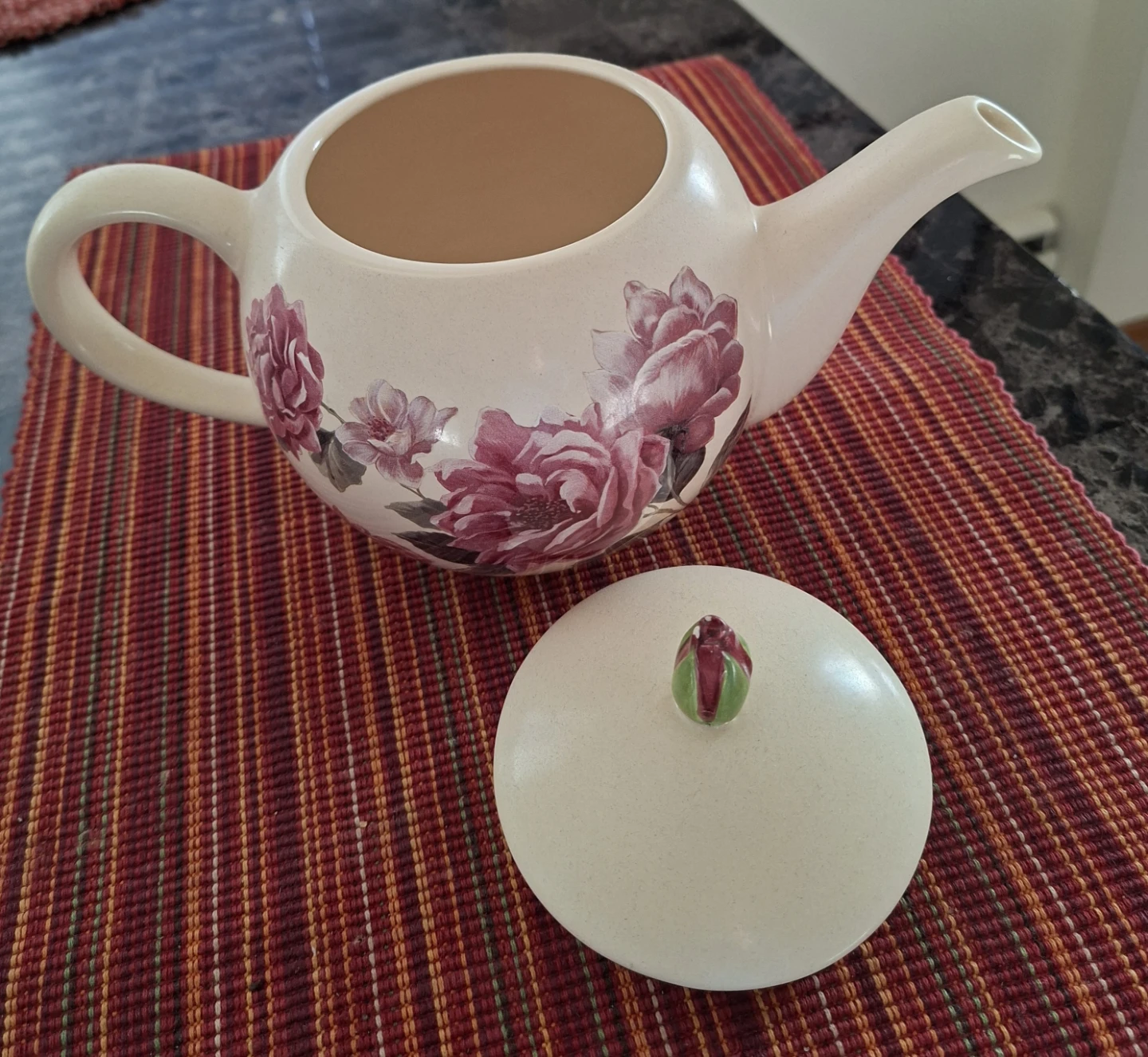 Cream Floral Teapot with Bud Lid - photo 3