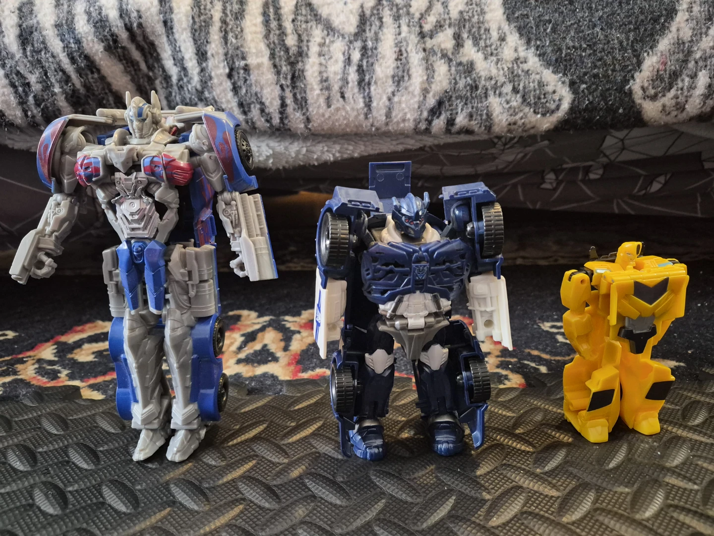 Transformers Action Figures Lot - photo 2