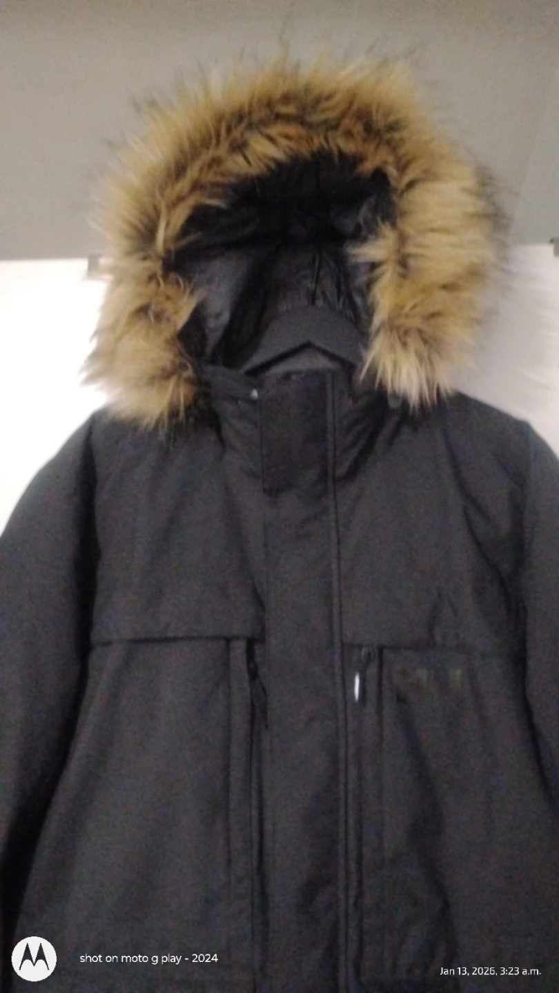 Helly Hansen Winter Jacket - Size M - photo 4