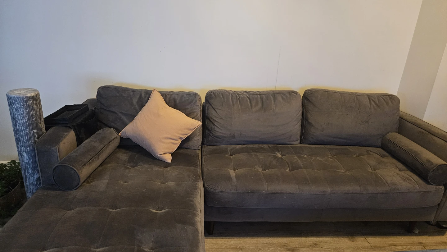 Structube Grey Sofa Delivery available - photo 2