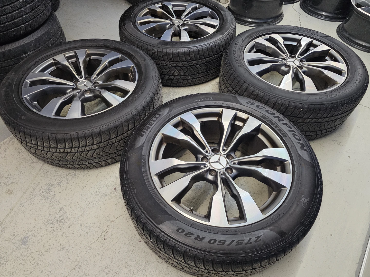 MERCEDES BENZ GLE O.E.M RIMS AND WINTER TIRES 275/50 R20 - photo 4