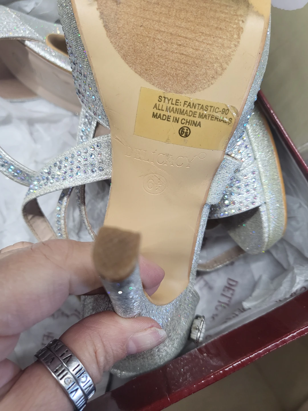 Delicacy Women's Silver Glitter Heels Size 6.5 - photo 3