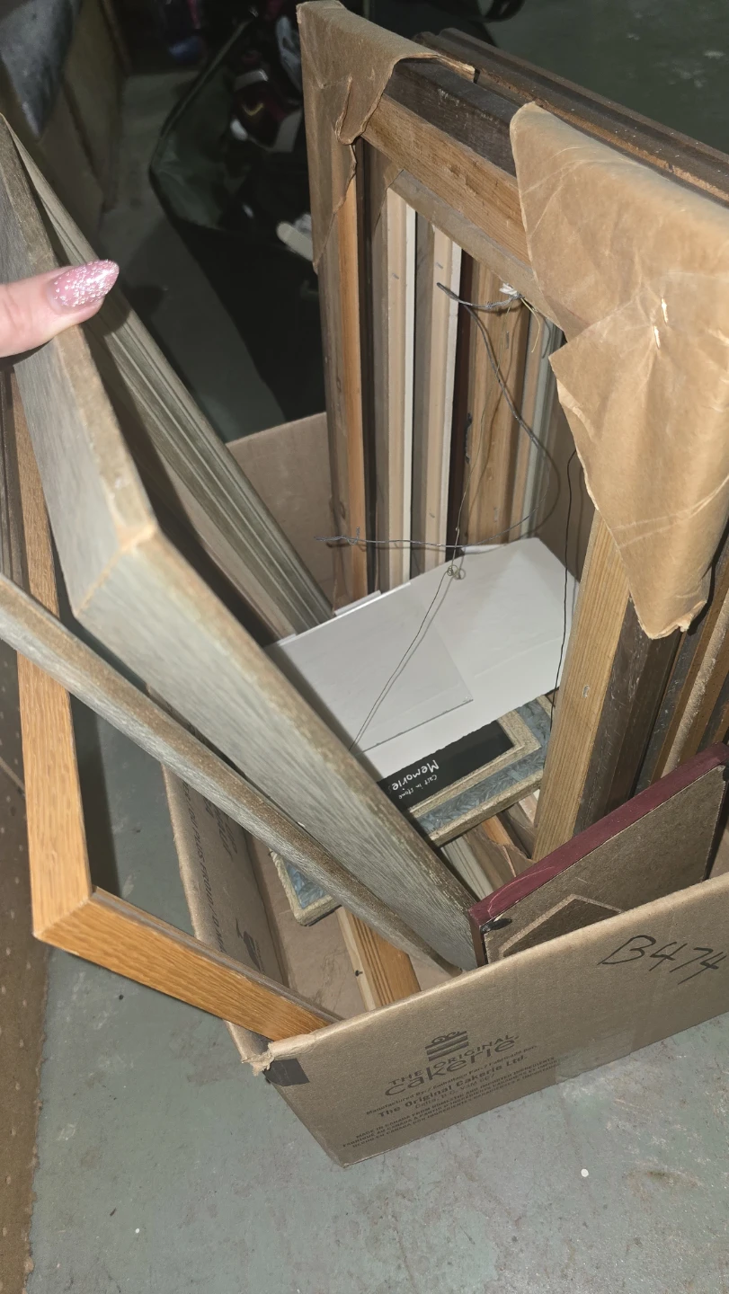 Assorted Art Frames Box - photo 3