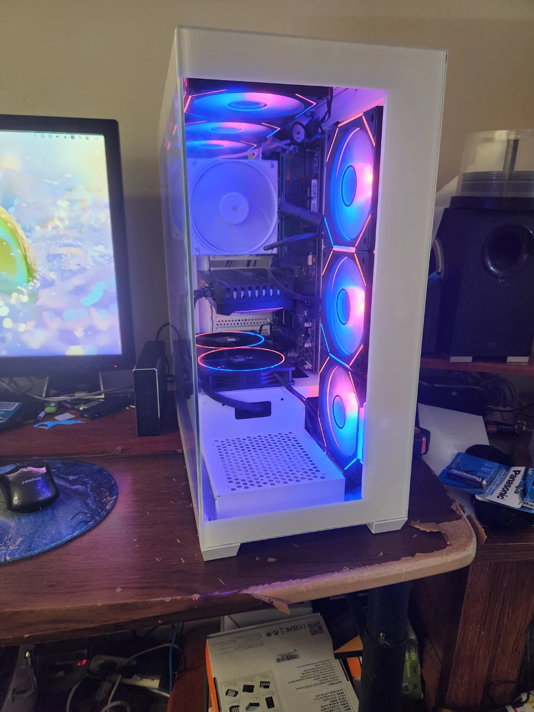 Custom Gaming PC - White Case, RGB Fans - photo 2